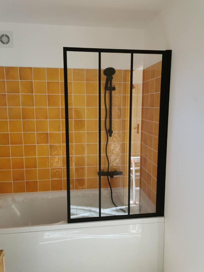 Bed and Breakfast Escale De Gerbold Gratot Exterior foto